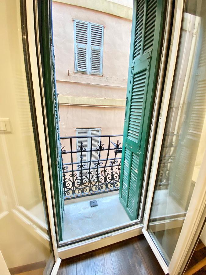 Апартаменты Le Rue Longue Ментона Экстерьер фото